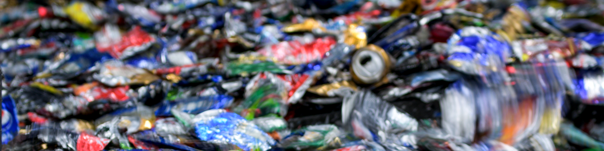 Komprimerade aluminiumburkar